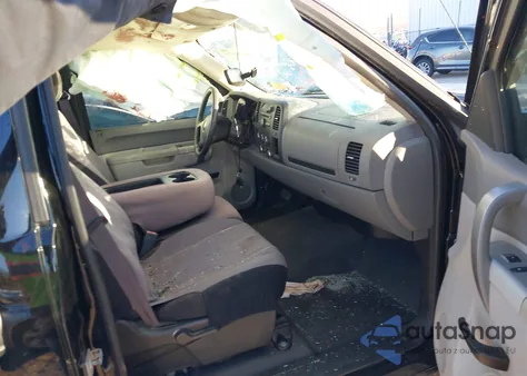 2011 Chevrolet Silverado 1500 Work Truck z USA, uszkodzony, nr VIN 1GCNCPEX8BZ285962